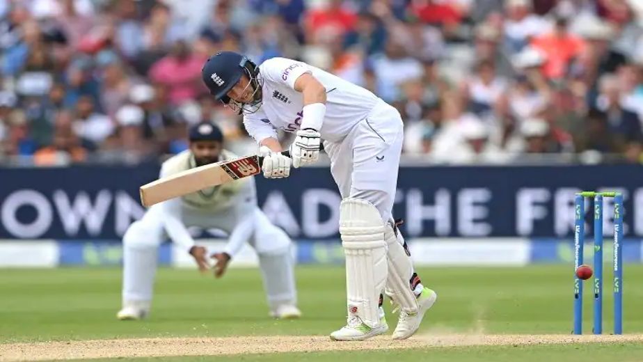 England take control reaching 259 for 3 in pursuit of 378