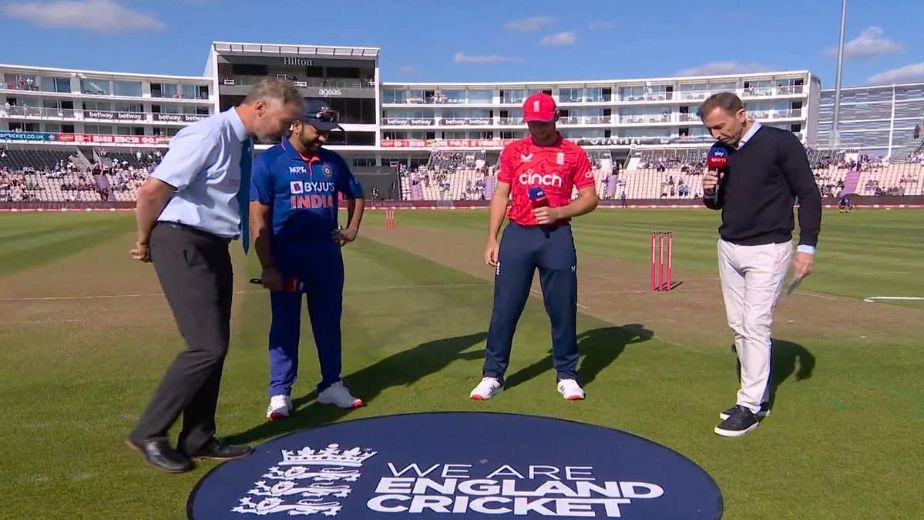 England won the toss and opted to bat against India