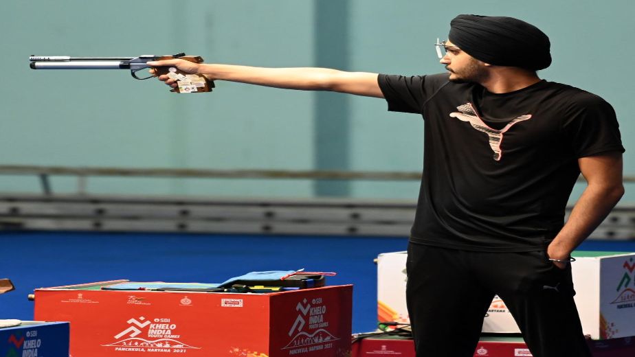 Arjun Singh Cheema wins men's 50m pistol trial