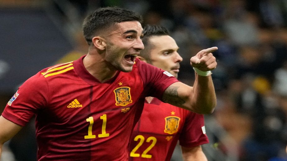 Spain end Italy's undefeated streak to reach the UEFA Nations League final