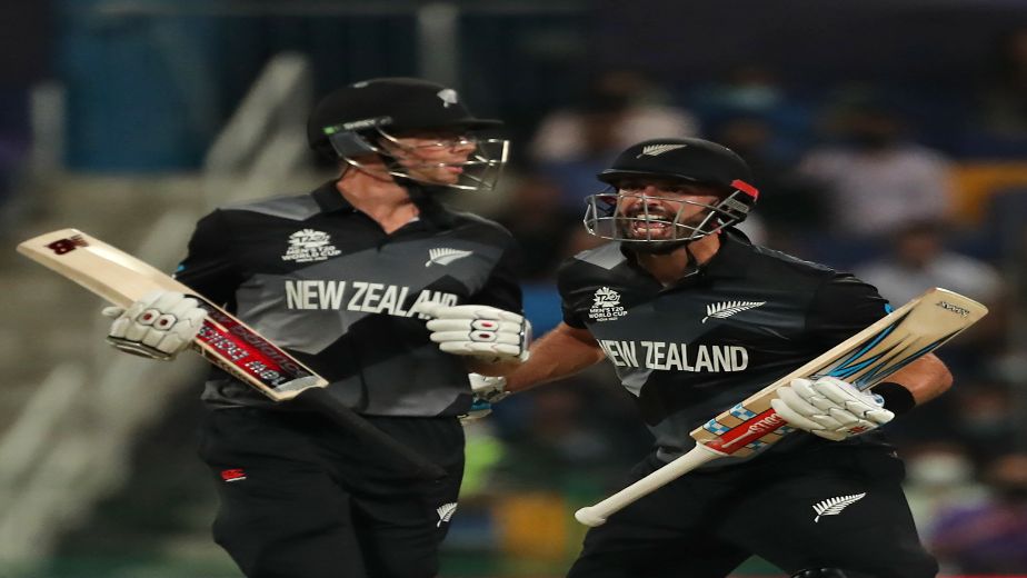 New Zealand defeat England by five wickets to reach T20 World Cup final