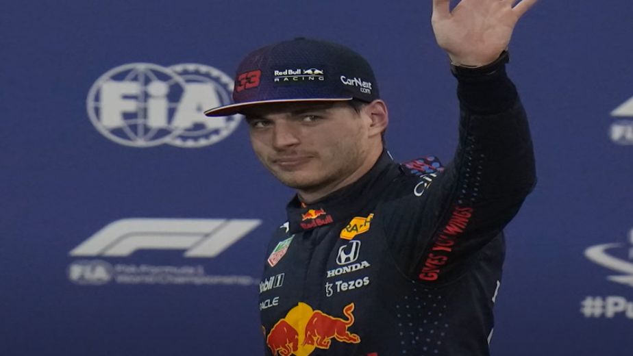 Max Verstappen extends contract with Red Bull until 2028