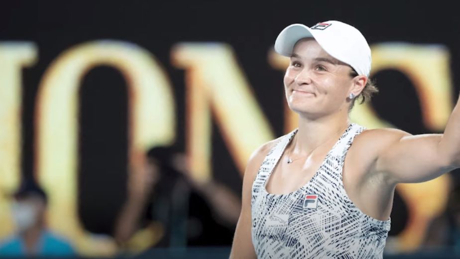 World No 1 Ashleigh Barty announces her shock retirement from tennis
