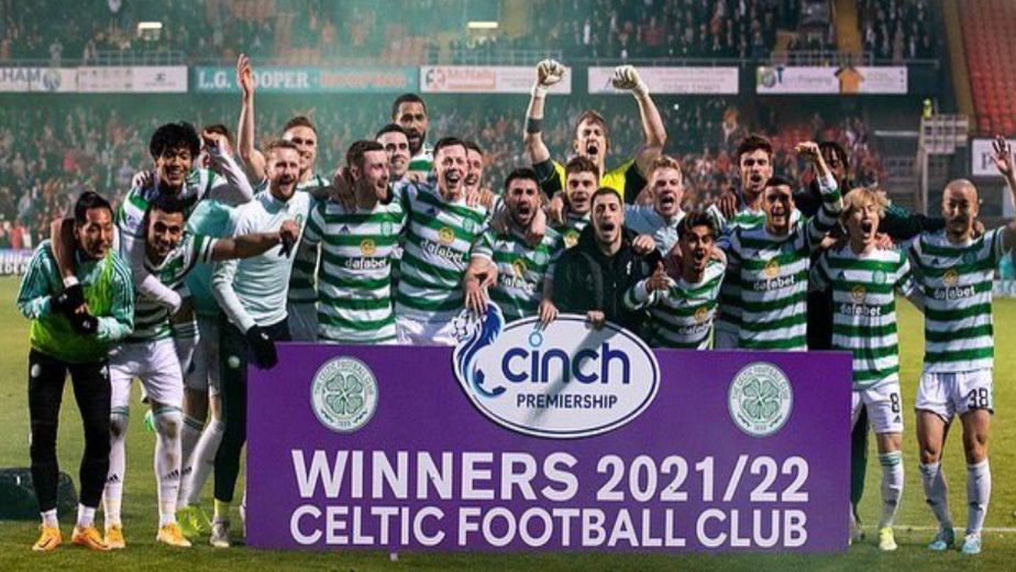 Celtic win the Scottish Premiership title after draw against Dundee