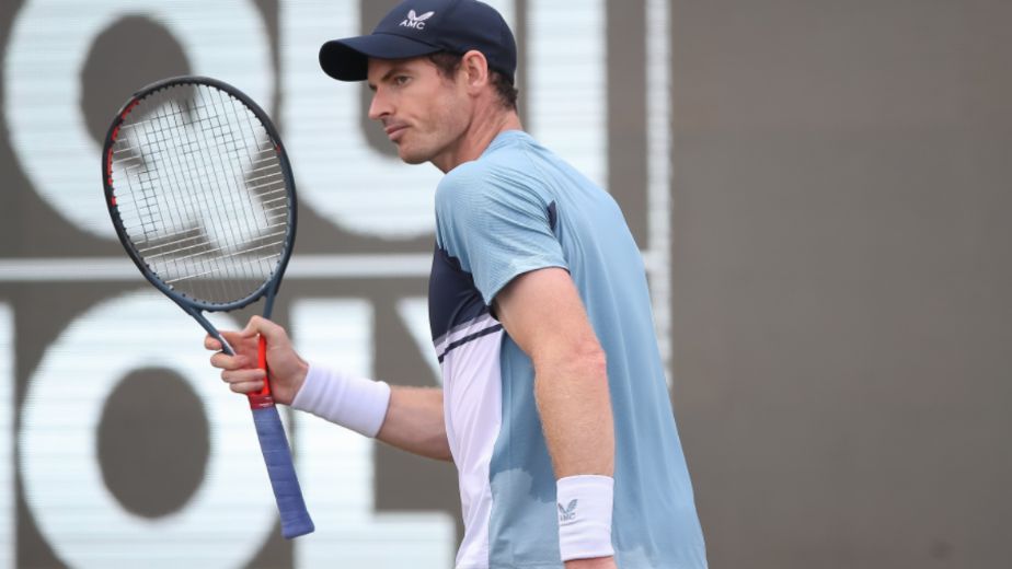 Andy Murray defeats Stefanos Tsitsipas to reach BOSS Open semi-finals