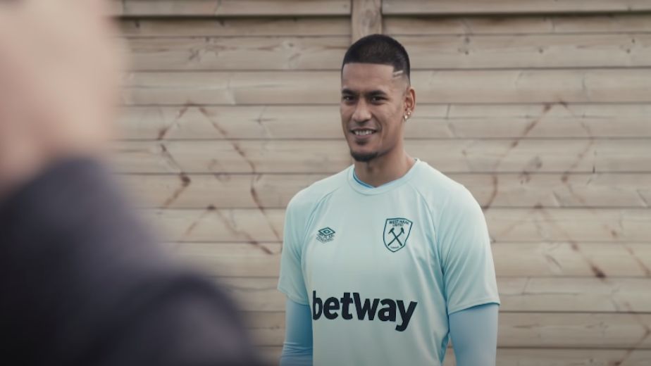 Alphonse Areola joins West Ham on a permanent transfer