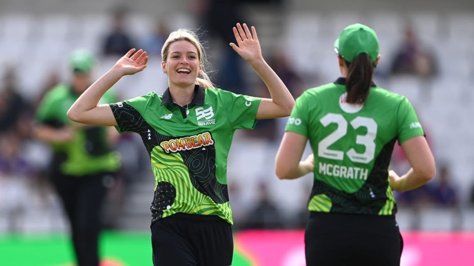 ECB select Lauren Bell for her IT20 debut with England Women