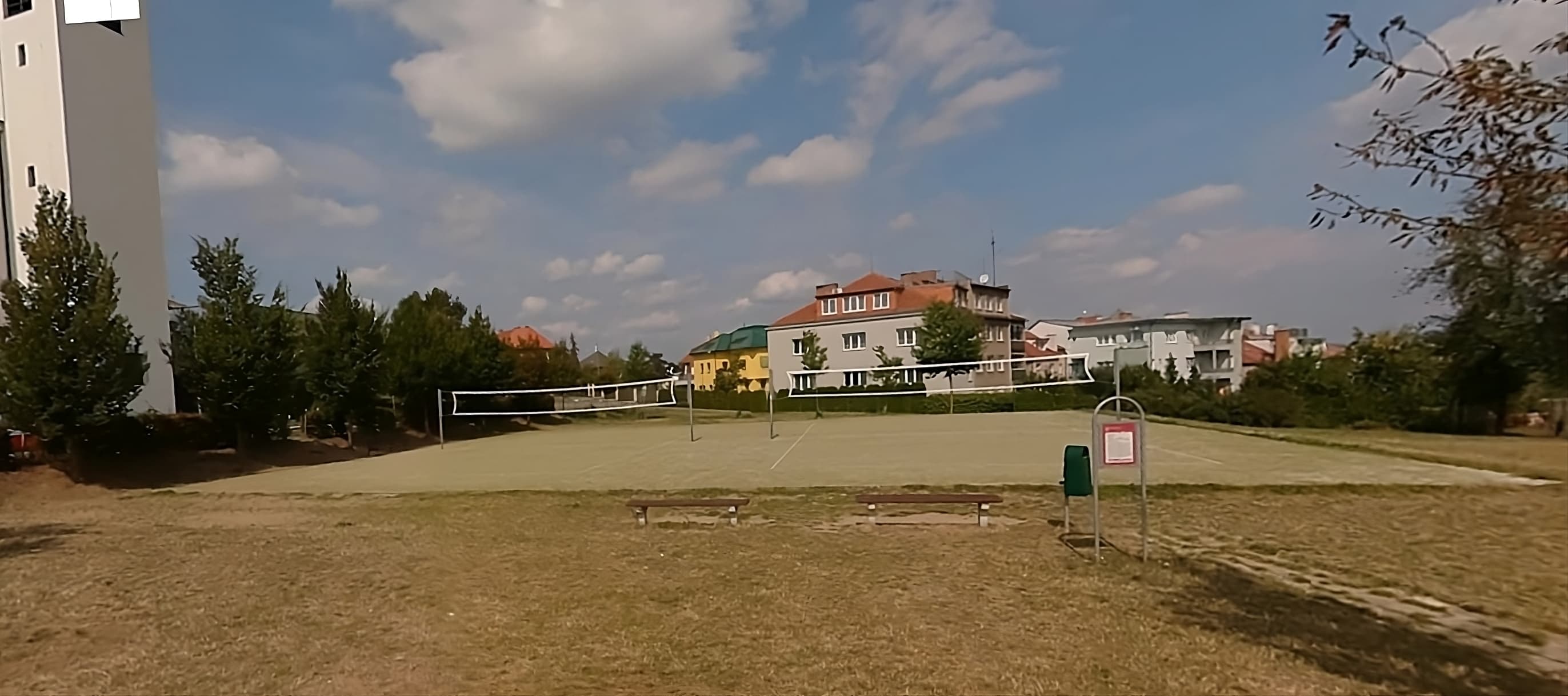 Volejbalové hřiště Hřiště pod Kraví horou – Brno