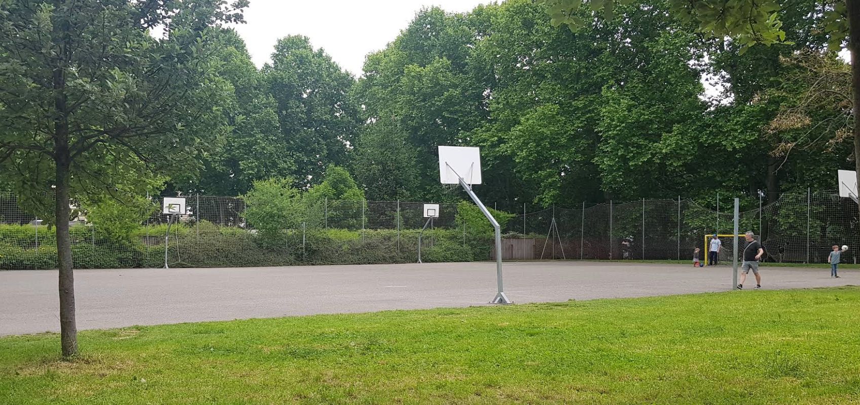 Basketbalové hřiště Basket Kostelní – Praha