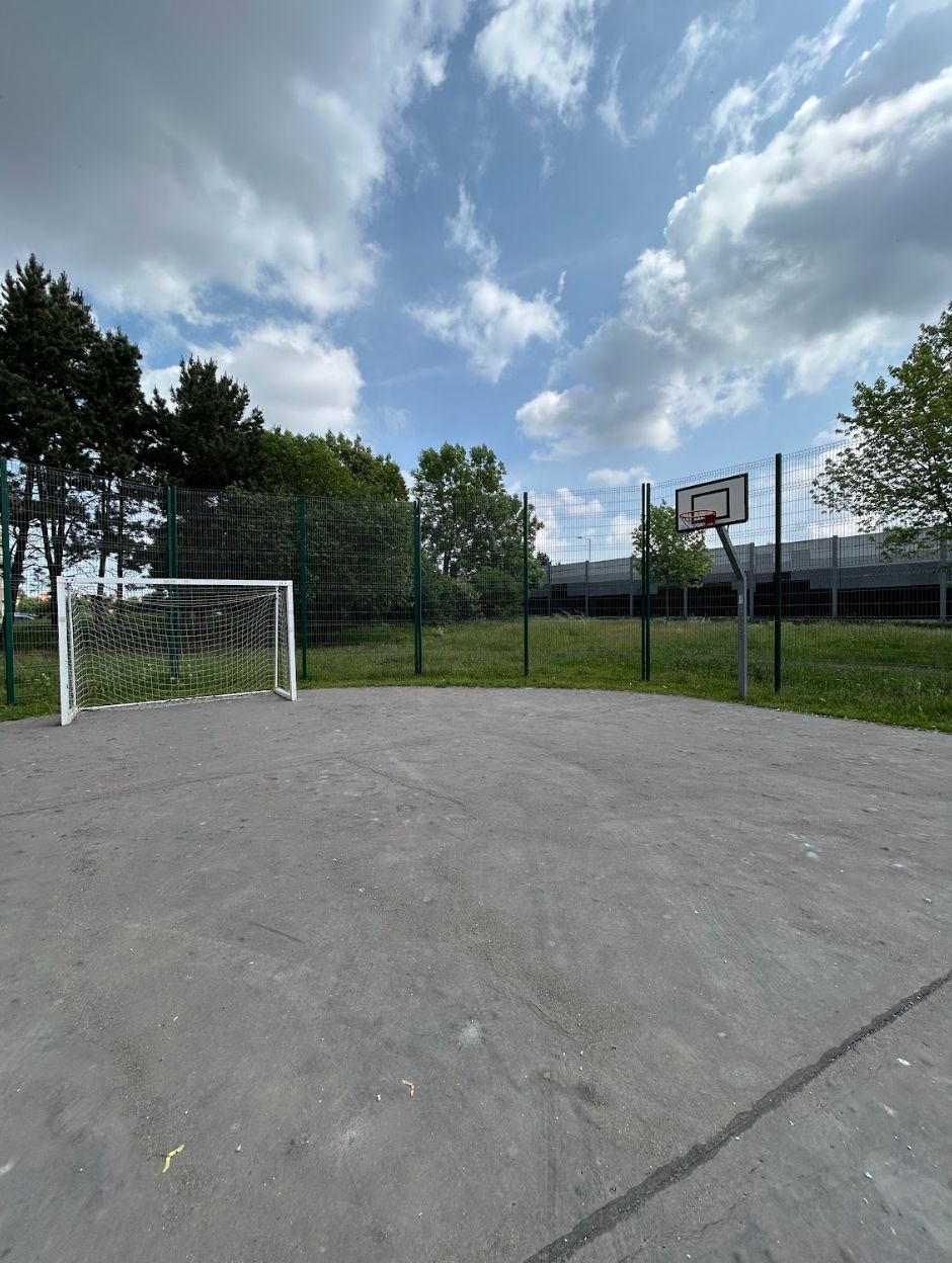 Basketbalové hřiště Basketbal Slánská – Praha