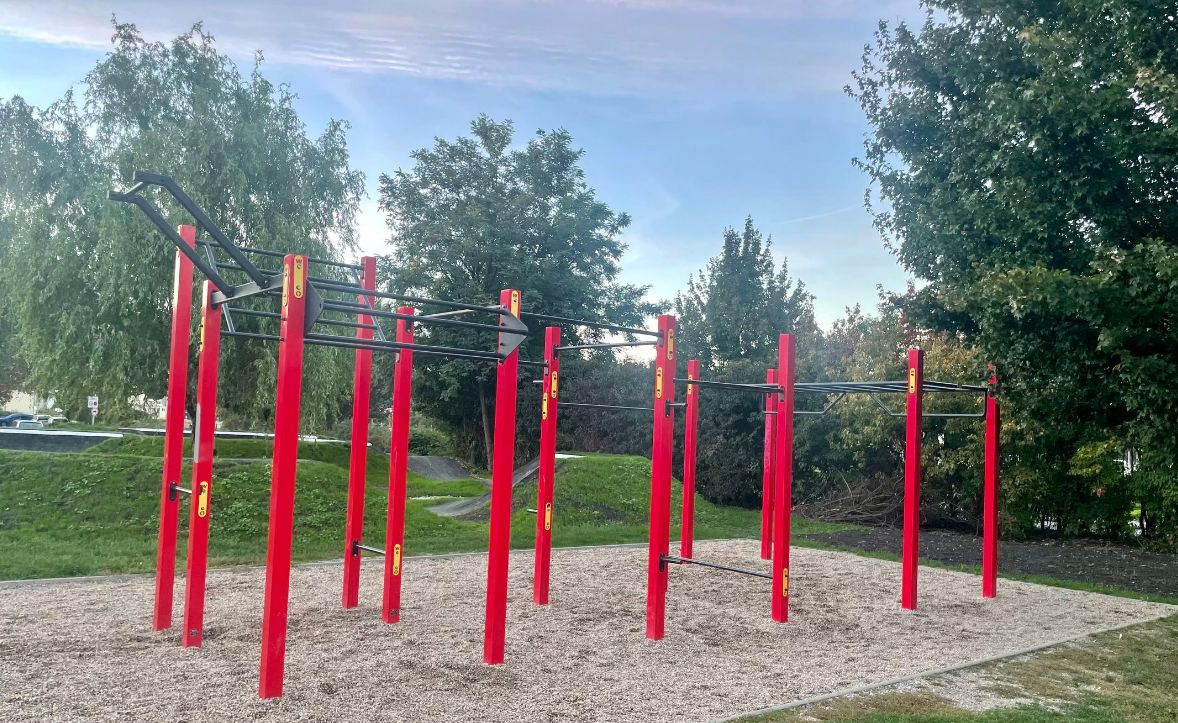 Workoutové hřiště Workout ul. Papírenská – Praha