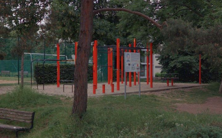 Workoutové hřiště Workout K Červenému vrchu – Praha