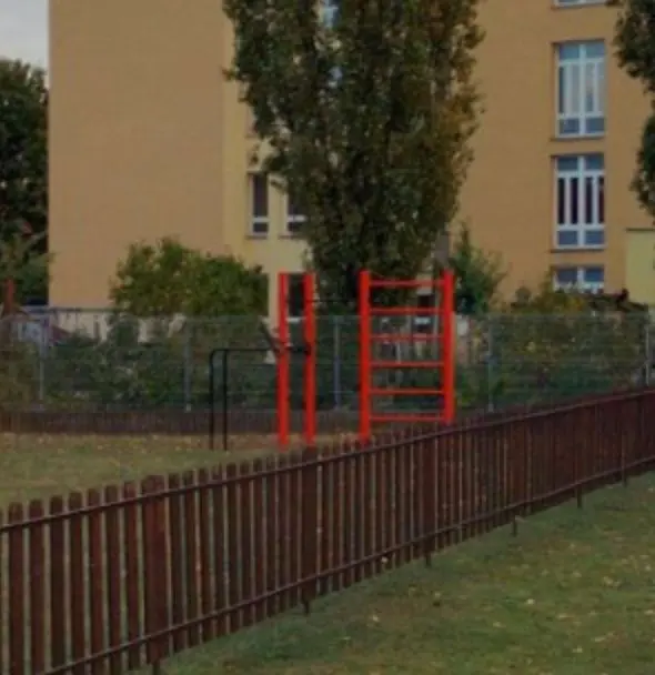 Workout u hřiště