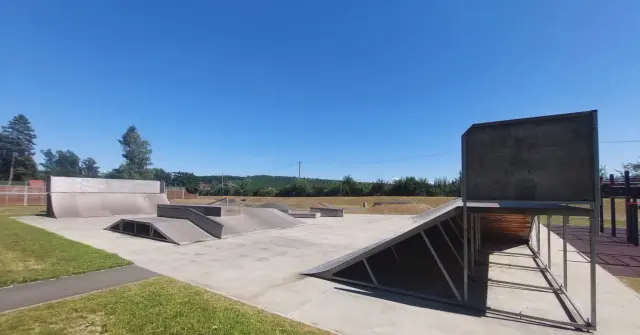 Skatepark Dýšina