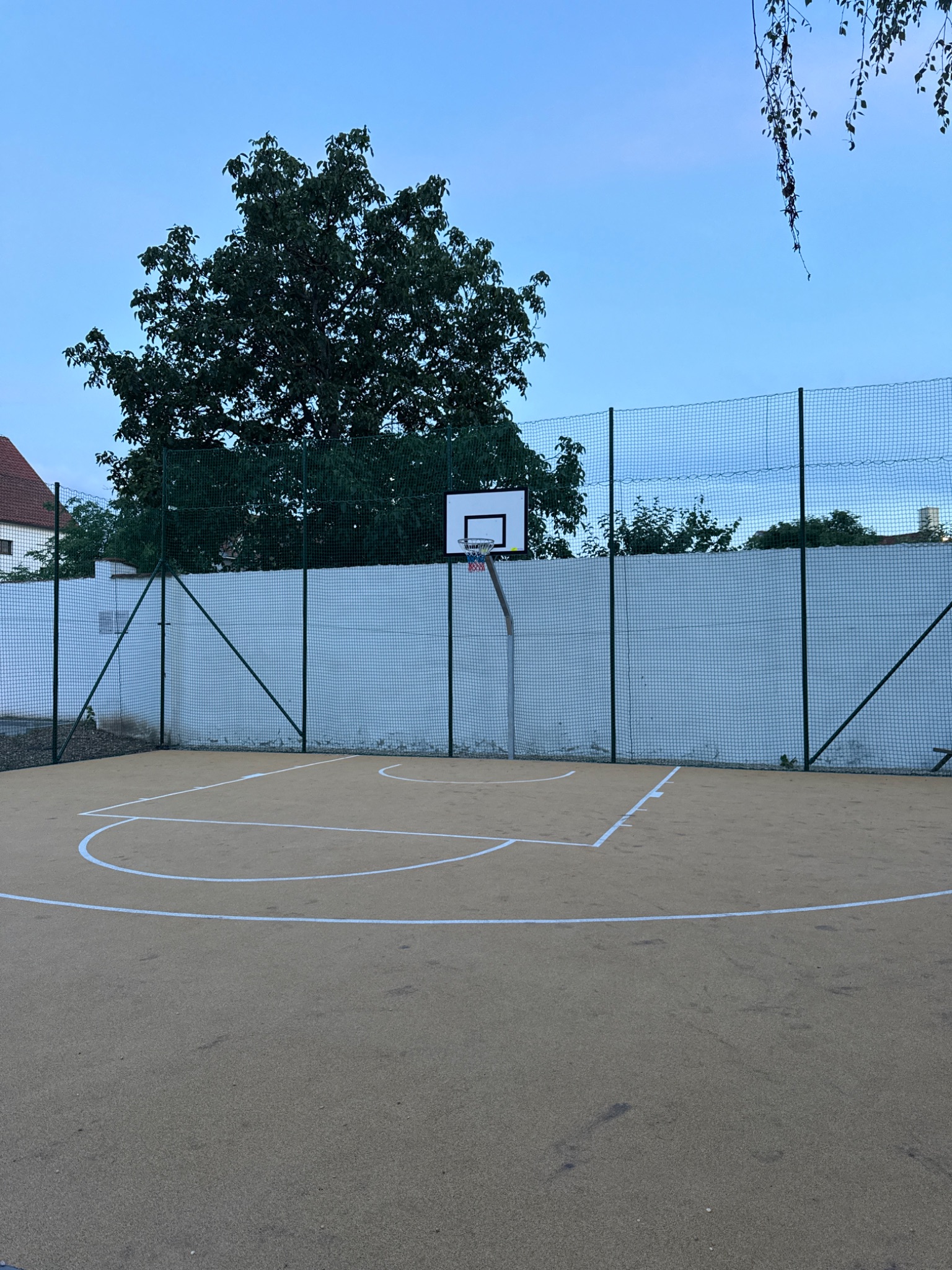 Basketbalové hřiště Basketbal náměstí Svobody – okres Brno-venkov