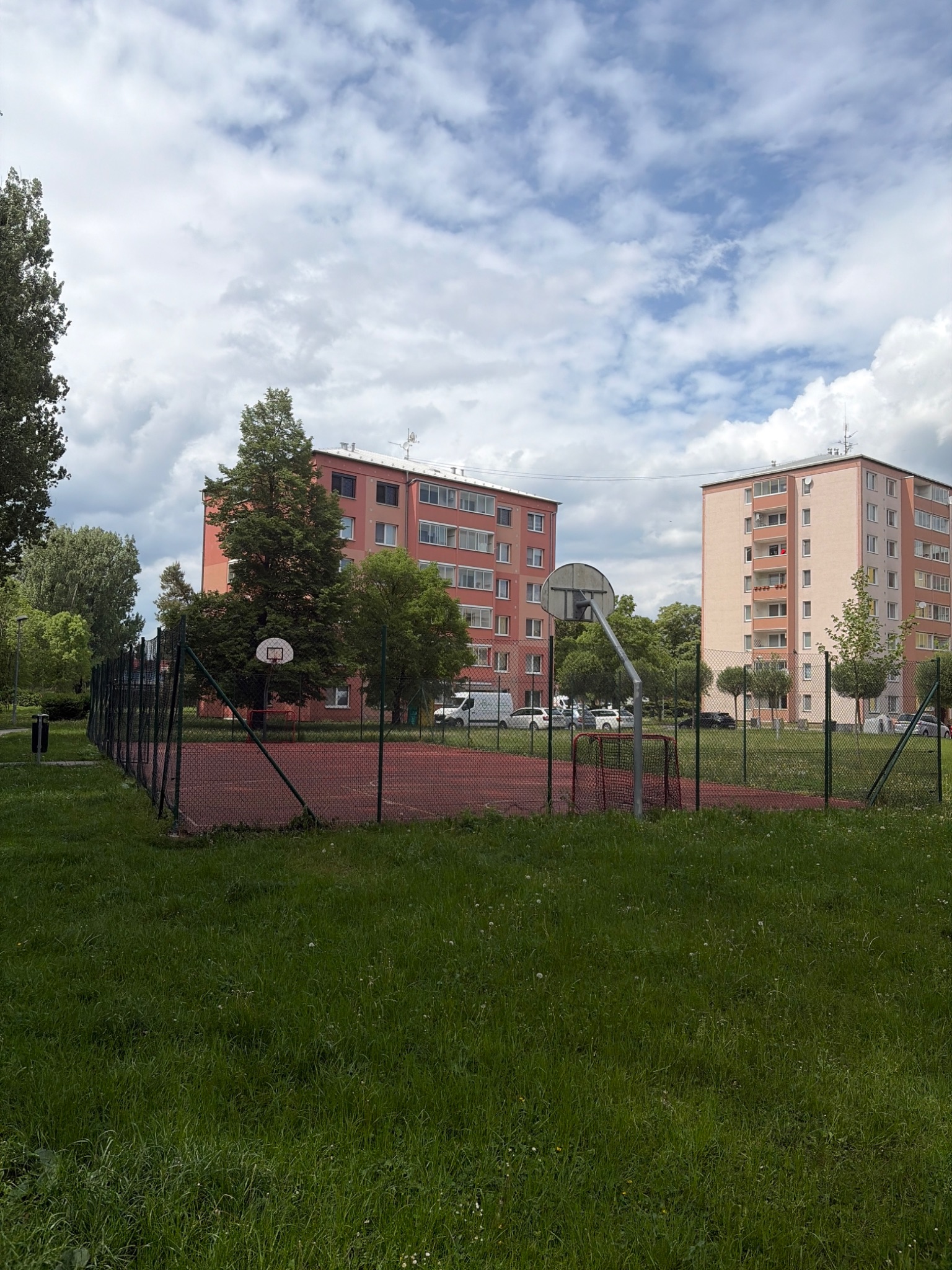Basketbalové hřiště Basketbal Družba – Hulín