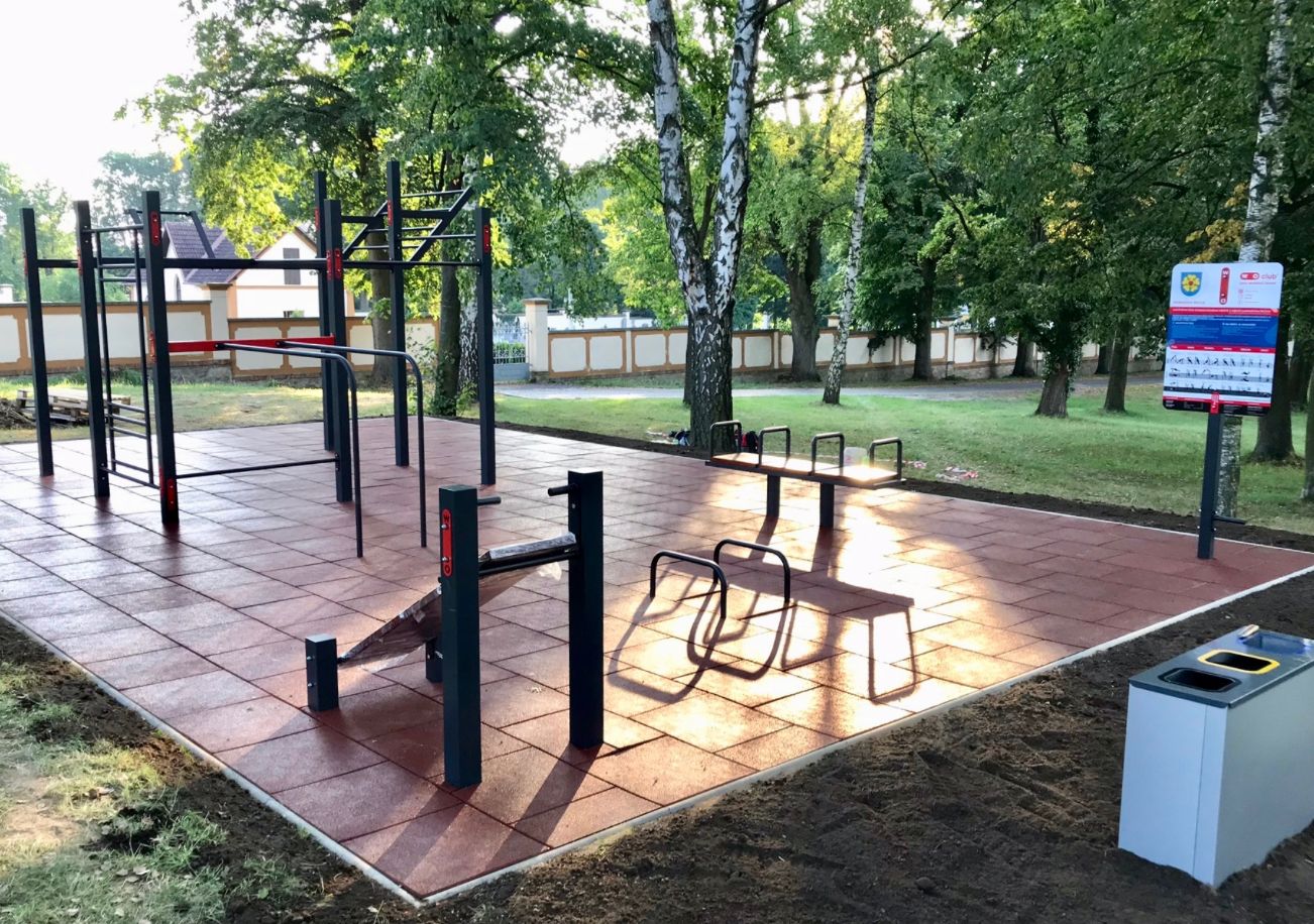 Workoutové hřiště Workout Kardašova Řečice – Kardašova Řečice