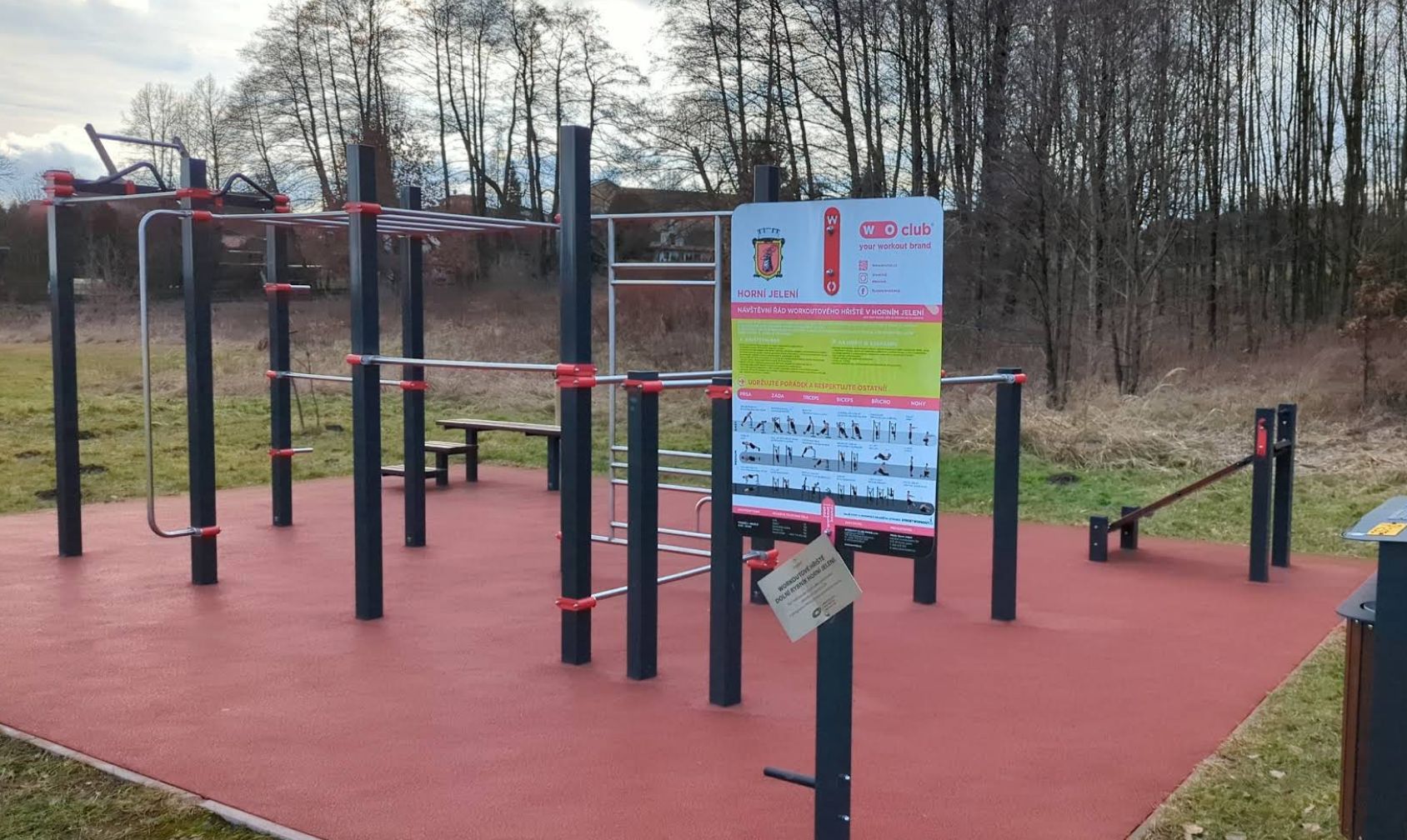 Workoutové hřiště Workout Horní Jelení – Dolní Jelení