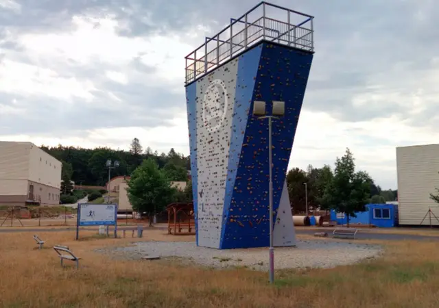 Lezecká věž Škoda park