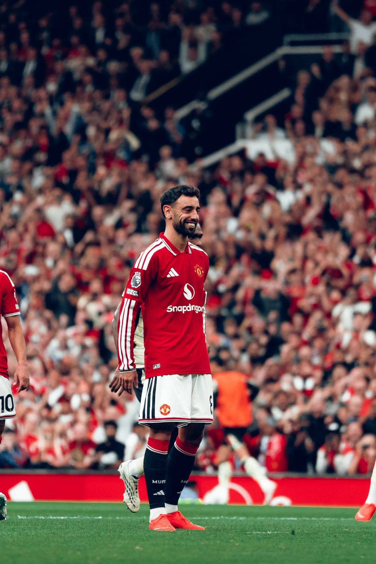 Manchester United 5-1 Ipswich Town: Bruno Fernandes hat-trick seals win