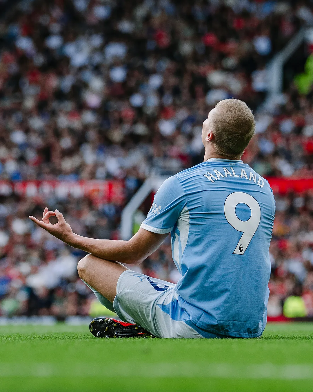 Man Utd 0-1 Man City: 10-Man City win derby via Haaland winner