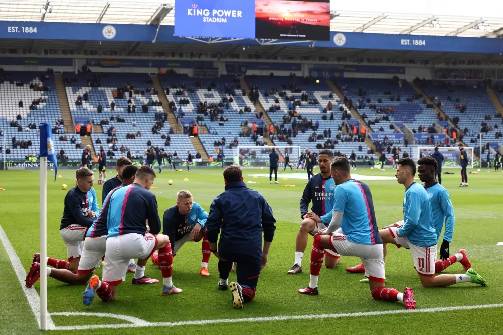 Arsenal extend Premier League lead, Leeds climb out of bottom three
