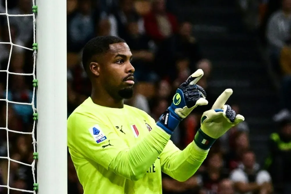 Milan goalkeeper Maignan back after five months, says Pioli