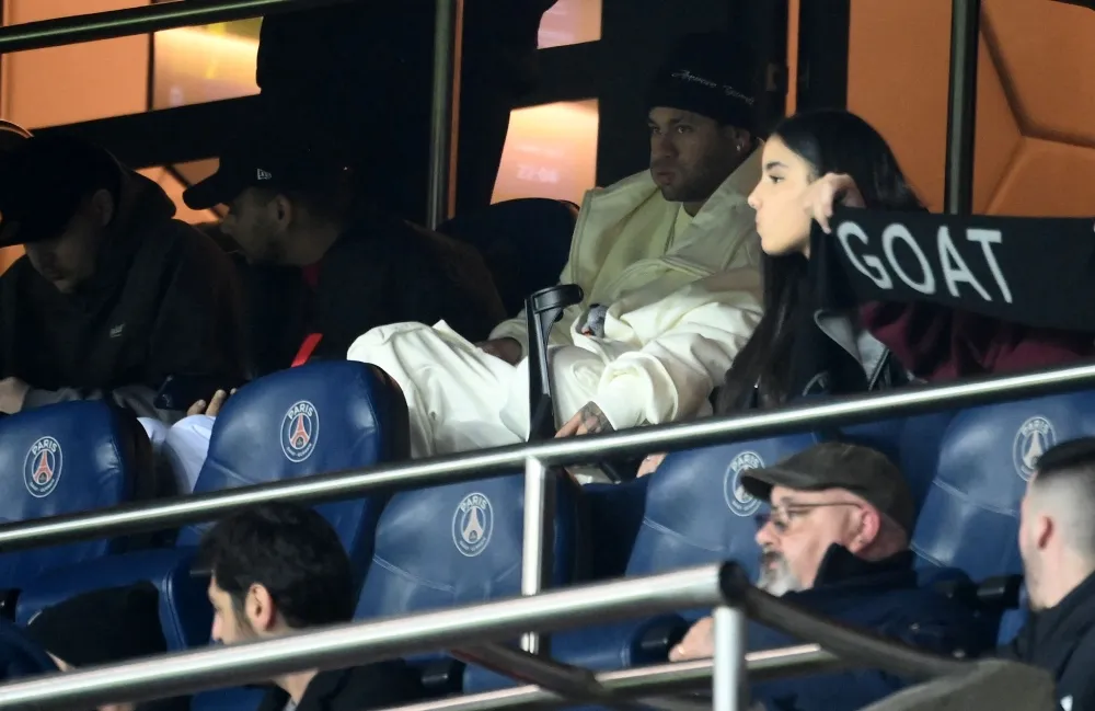 Neymar to undergo season-ending surgery on right ankle