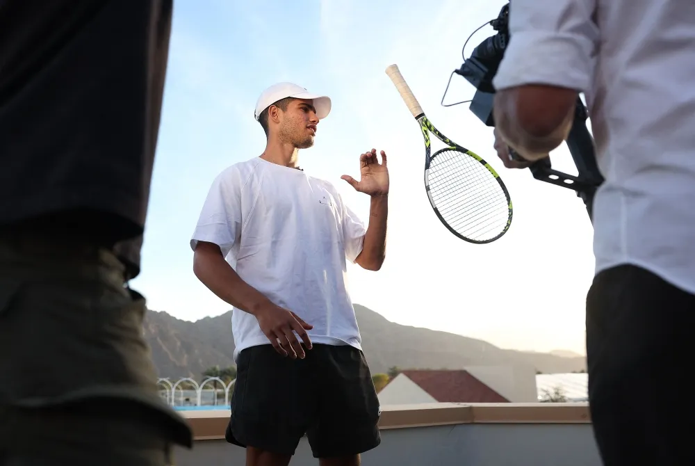 Alcaraz chases Indian Wells title and return to No. 1