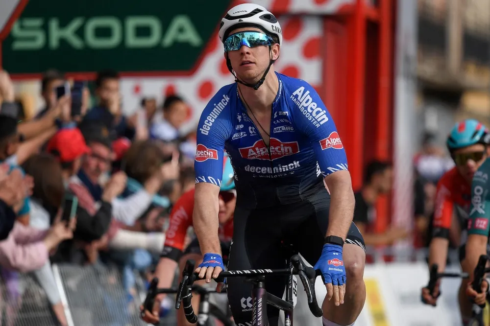 Groves at the double in Catalunya, Roglic retains lead