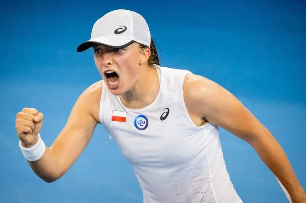 2022 champ Iga Swiatek out of Miami Open with rib injury