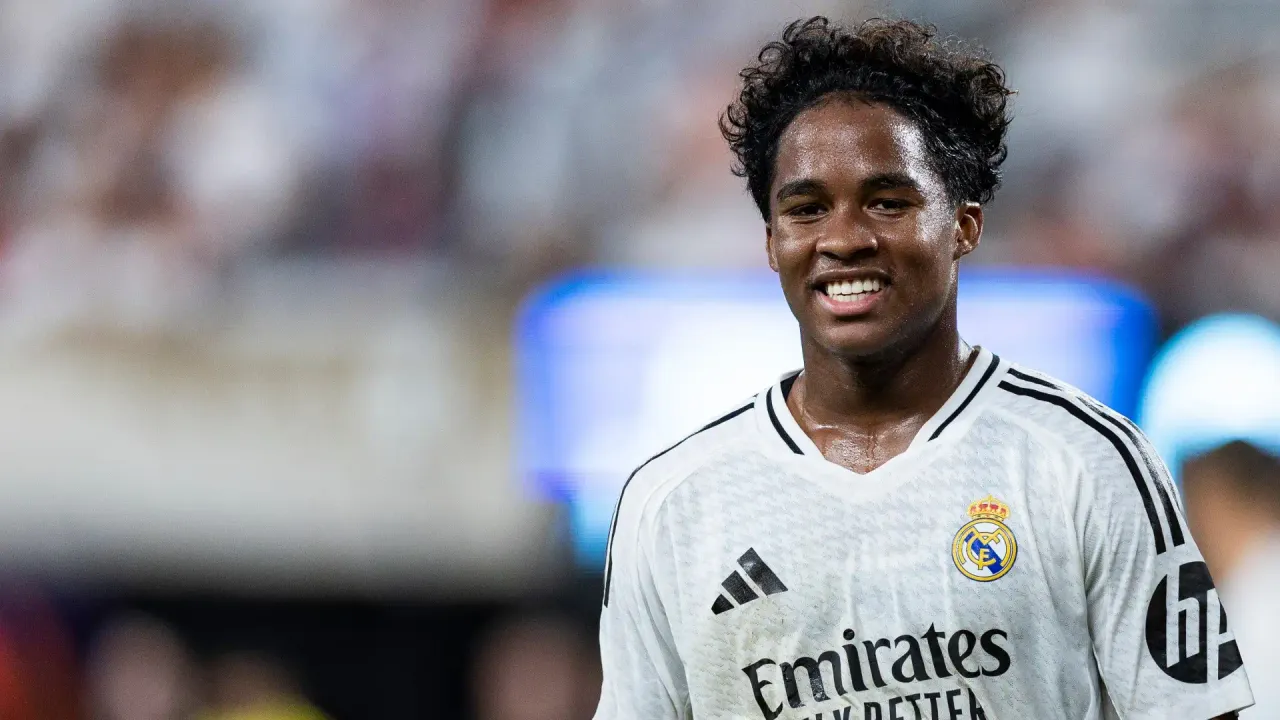 Endrick scores as Real Madrid win on Kylian Mbappé's home debut