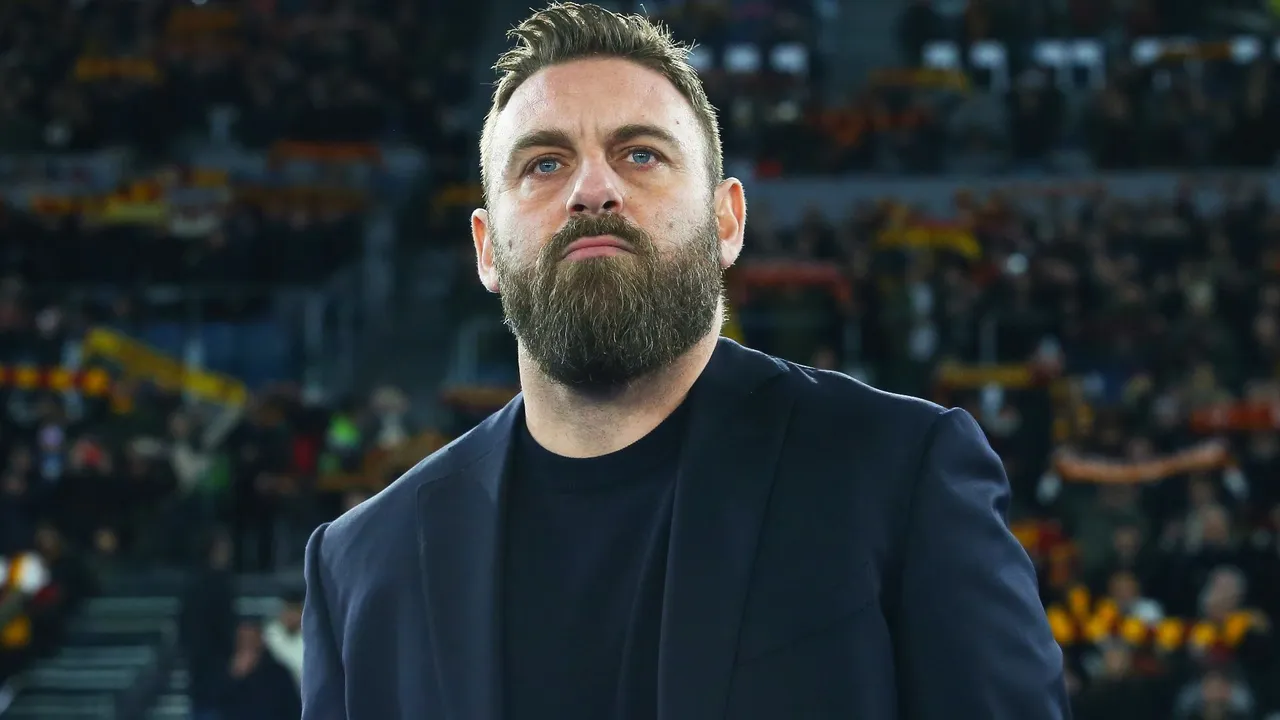 Roma sack De Rossi after four games of season