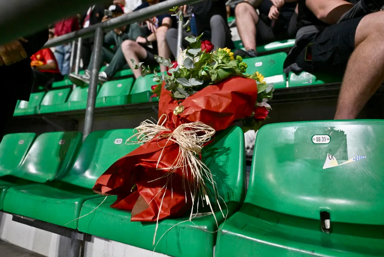 Liverpool fan in Italy for match dies in crash