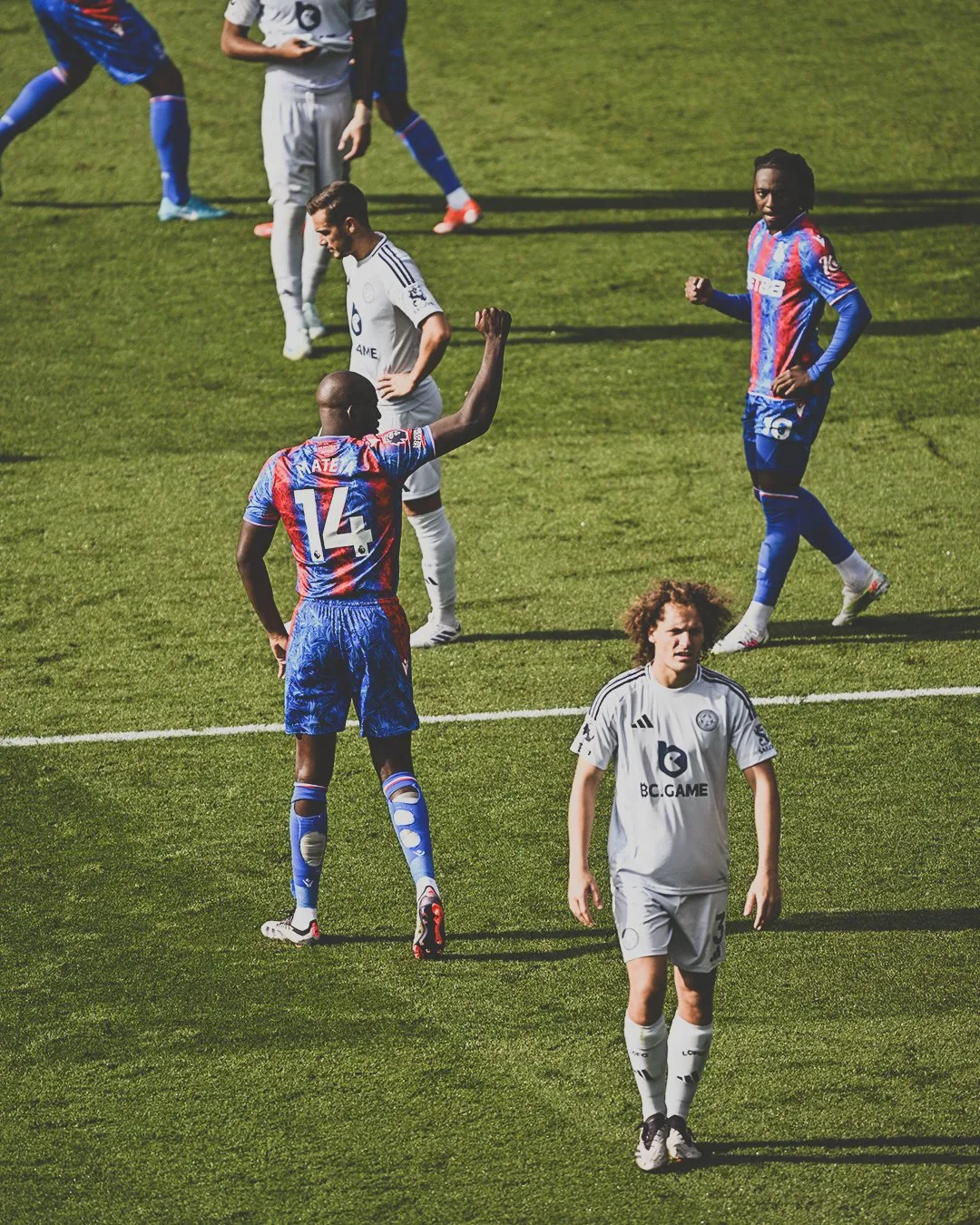 Mateta penalty rescues point for Palace against Leicester