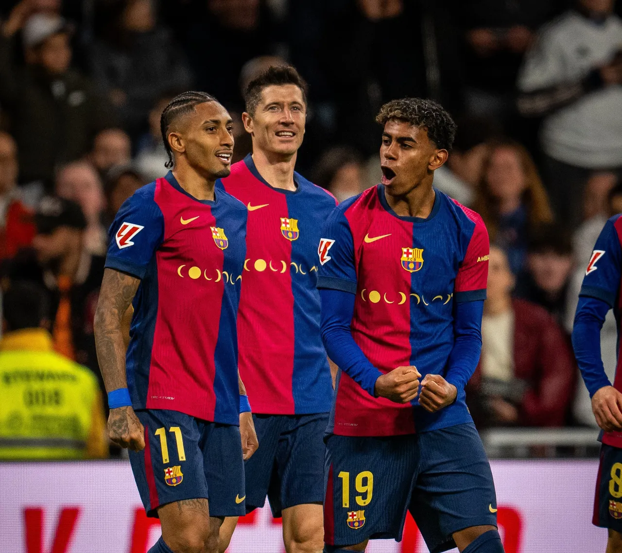 Ruthless Barcelona thrash Real Madrid to go six points clear