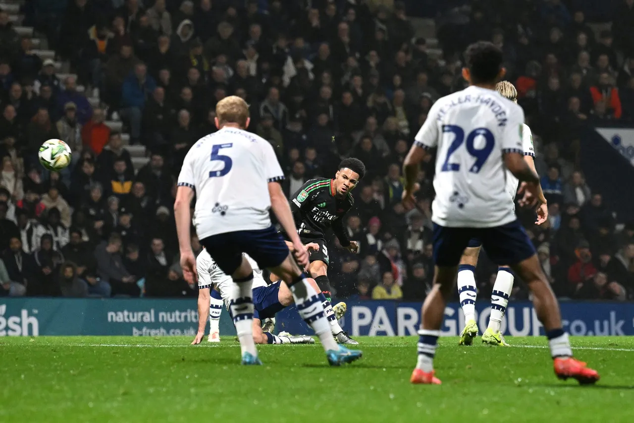 Arsenal advance with comfortable win at Preston