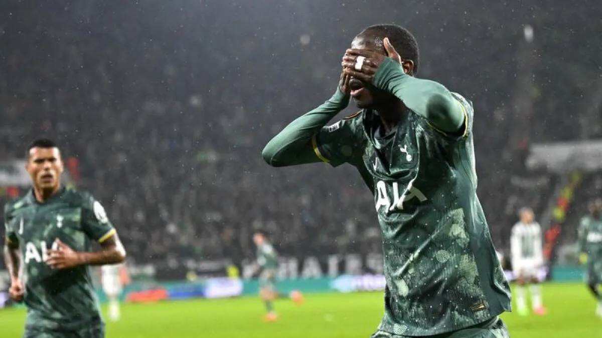 Youthful Spurs win at Ferencvaros in Europa League