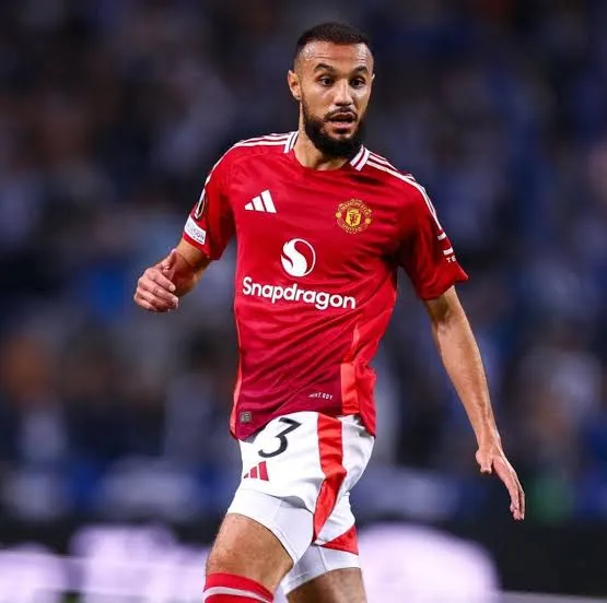 Man Utd's Mazraoui has minor procedure after palpitations