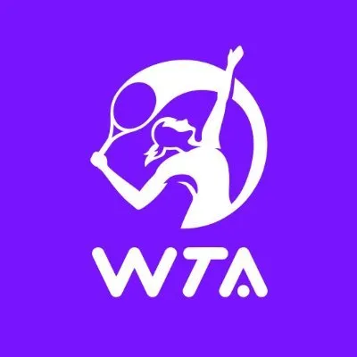 Gauff beats Swiatek to reach last four of WTA Finals