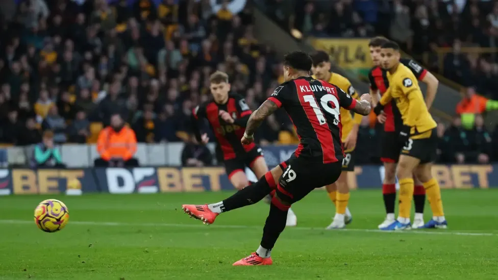 Kluivert penalty hat-trick helps Cherries beat Wolves