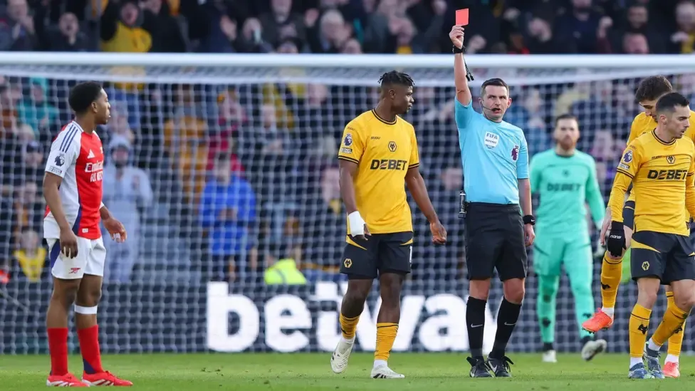 Police investigating abuse aimed at referee Oliver