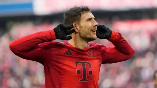 Bayern overcome Wolfsburg to stretch Bundesliga lead to seven points