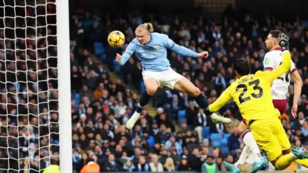 Haaland scores twice as Man City thump West Ham