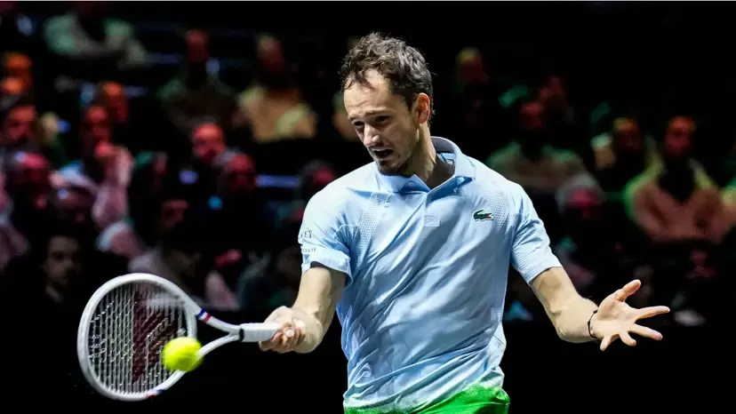 Medvedev into first quarterfinal of 2025 in Marseille