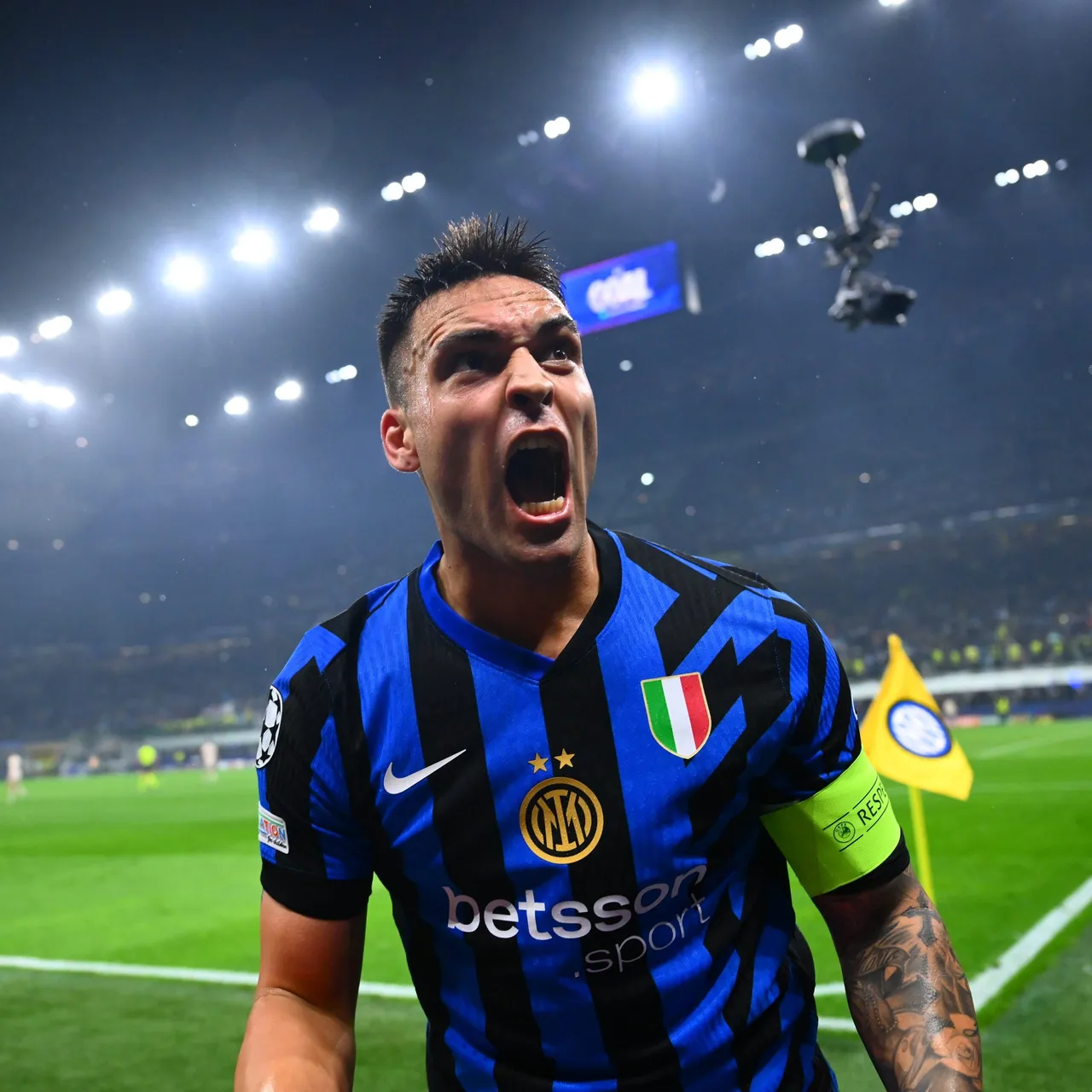 Inter edge out Bayern to reach Champions League semis