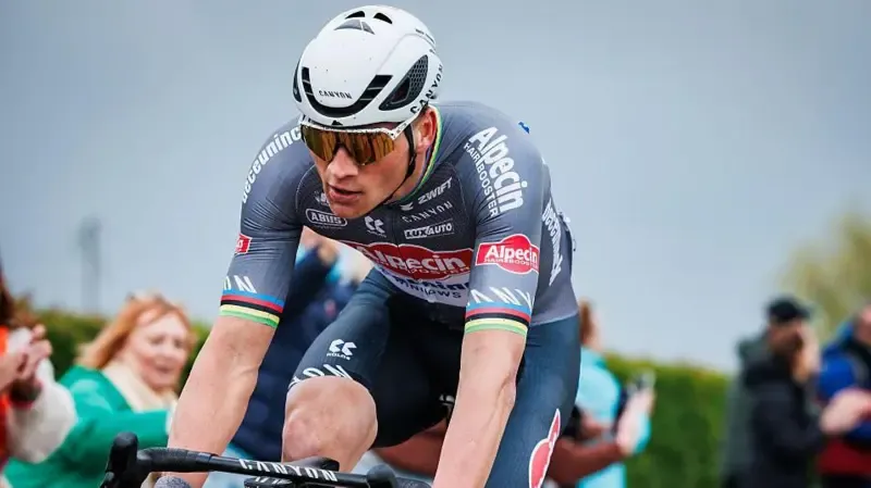 Spectator turns himself in after bottle strikes Van der Poel