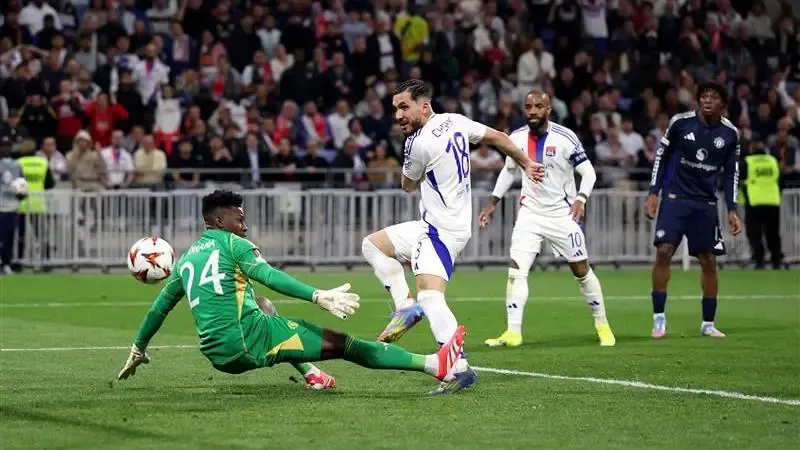 Late Lyon leveller keeps Man Utd tie in balance after Onana errors