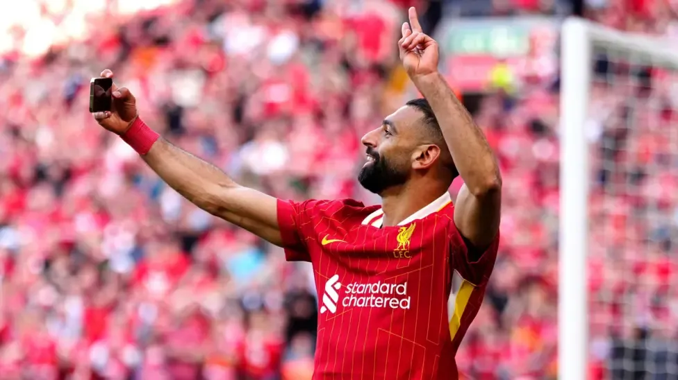 Liverpool clinch Premier League title with thumping win over Spurs