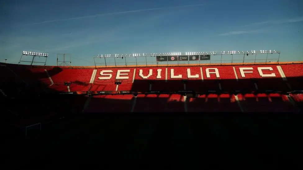 Sevilla forced to sleep at training ground after violent fan attacks